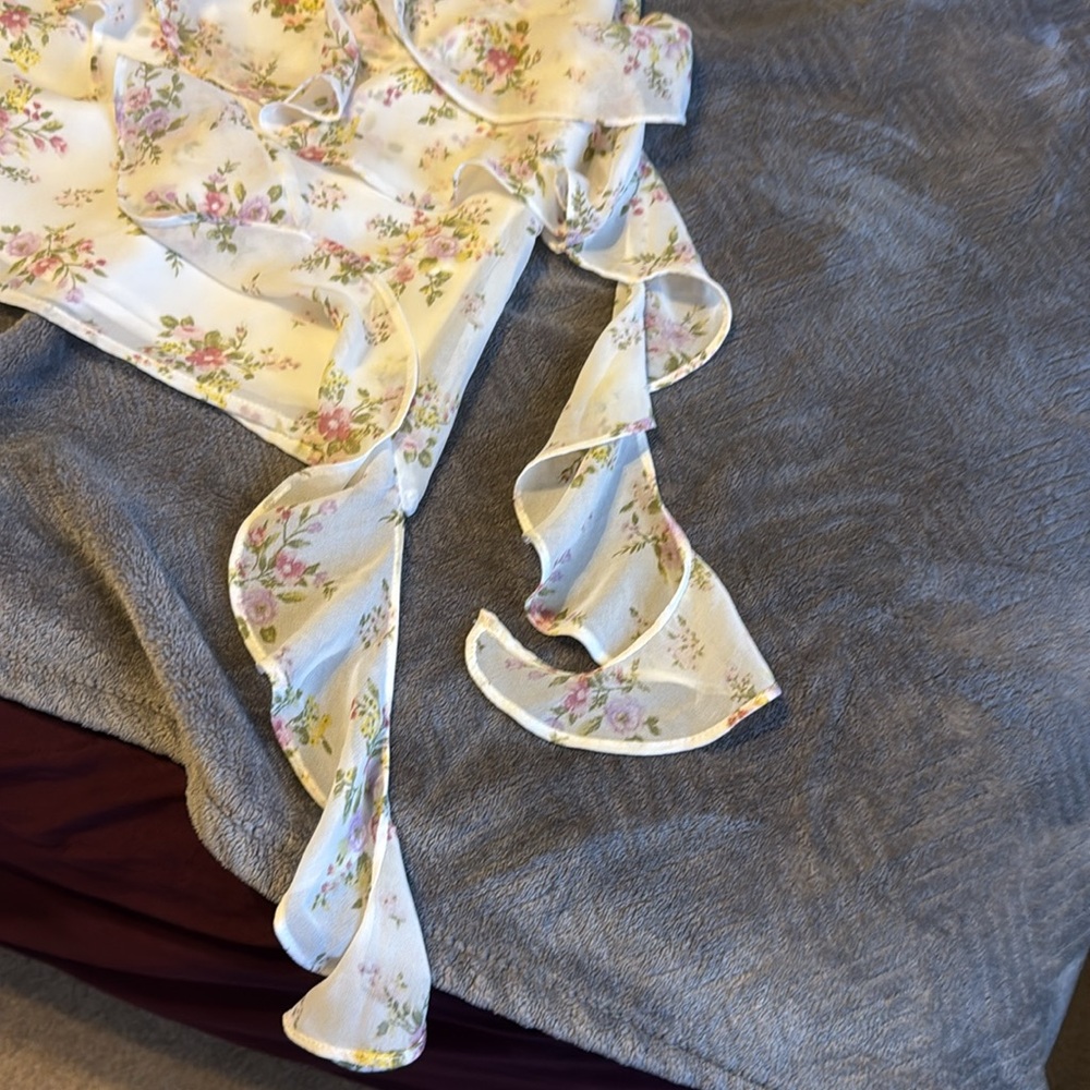 Forever 21 Floral Ruffle Tank Top - Picture 3 of 6